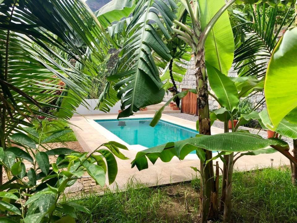 Отель Residencial Lela D'Fermina Pombas Экстерьер фото