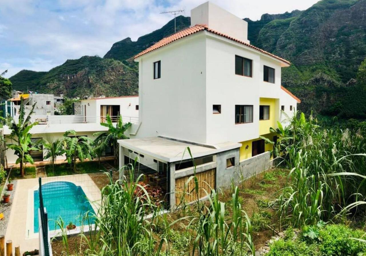 Отель Residencial Lela D'Fermina Pombas Экстерьер фото